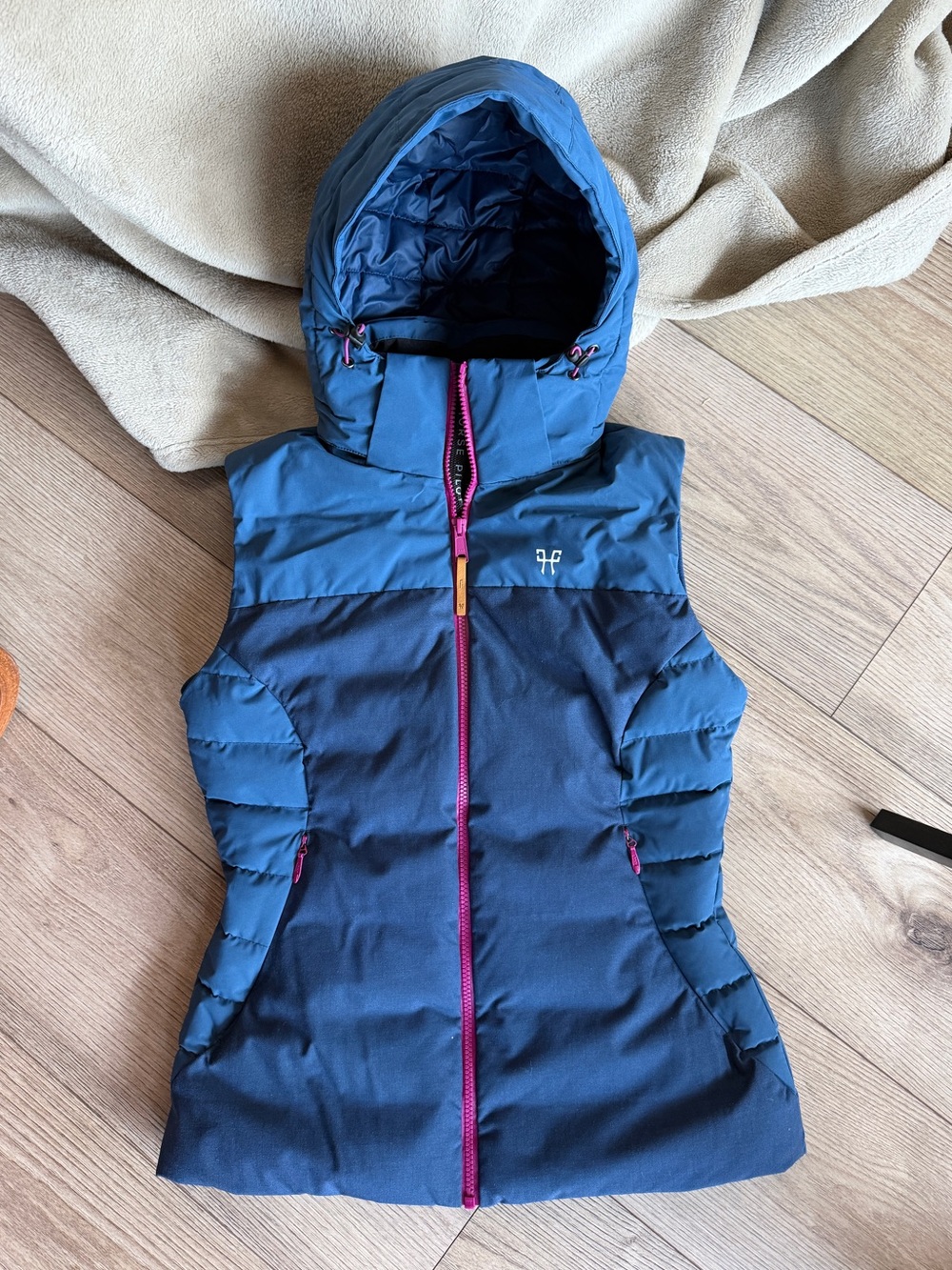 Horse Pilot winter equestrian riding Hooded Insulated vest